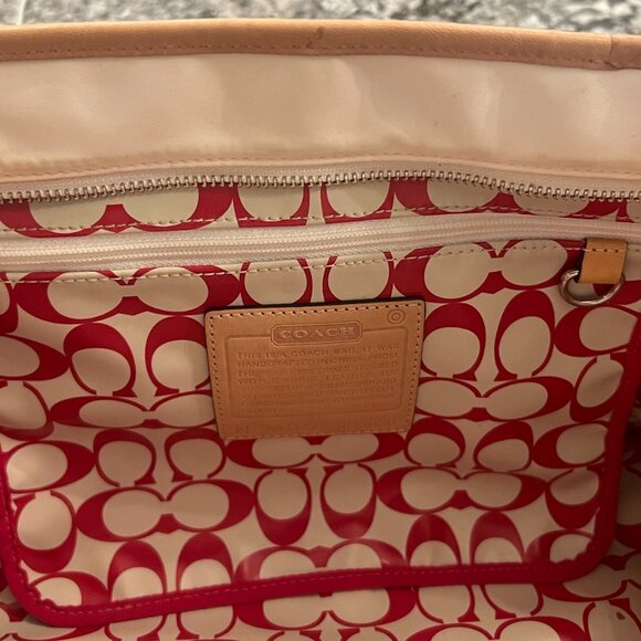 Pink & White Coach Tote - Picture 4 of 8